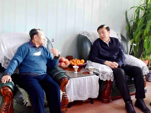 孙成坤走访慰问03